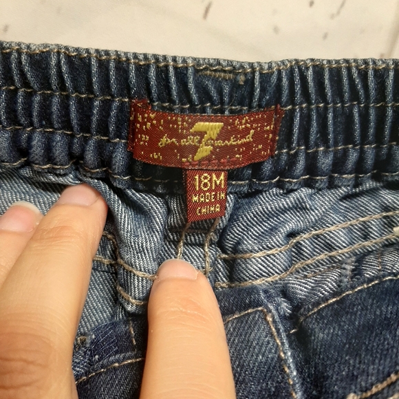 7 For All Mankind infant jeans - Picture 4 of 4